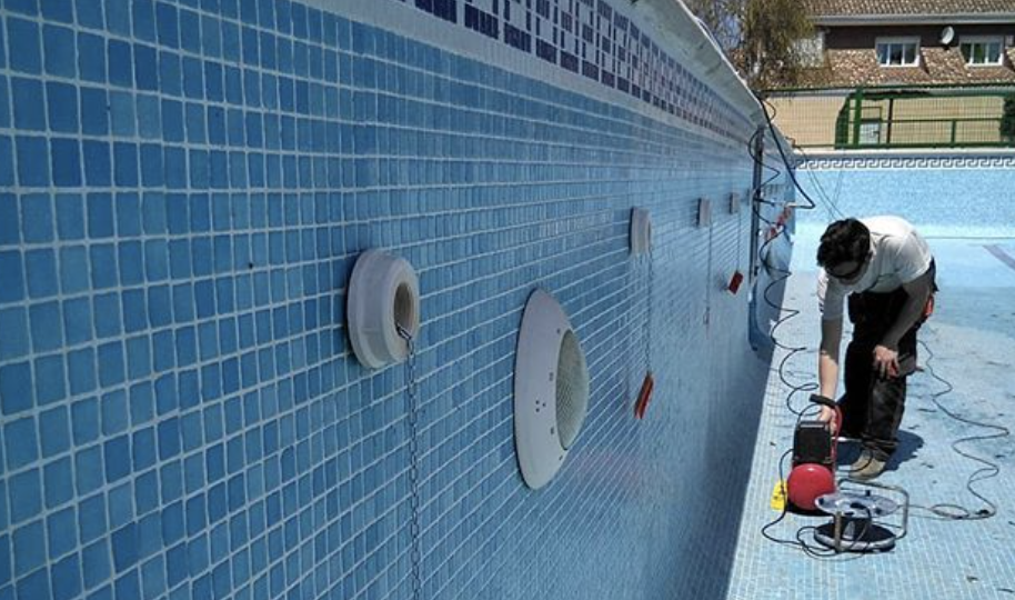 contratar a un fontanero de confianza