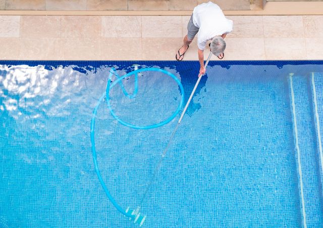 métodos para reparar fugas en piscinas sin vaciarla