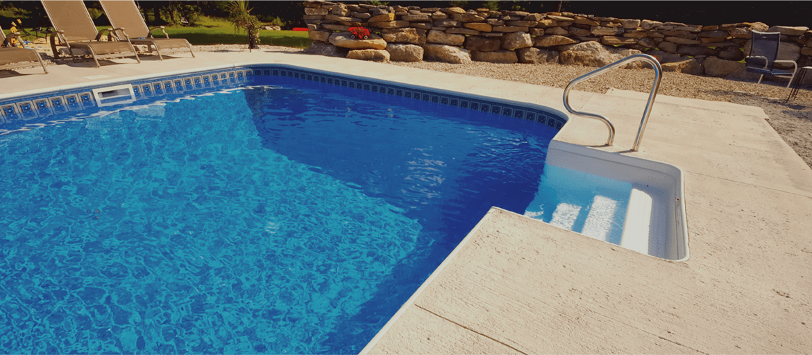 ¿Por qué tu piscina pierde agua? mitos y realidades