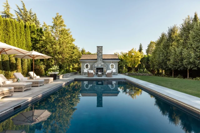 Pasos para construir una piscina desde cero