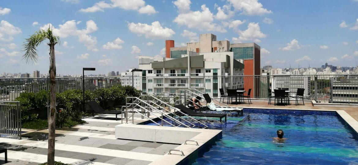 permisos necesitas para construir una piscina en Zaragoza